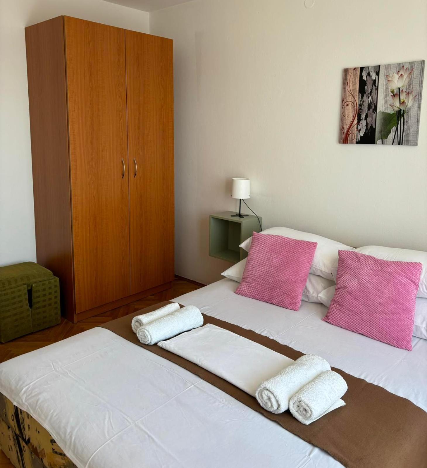 Helen Apartments Crikvenica Esterno foto