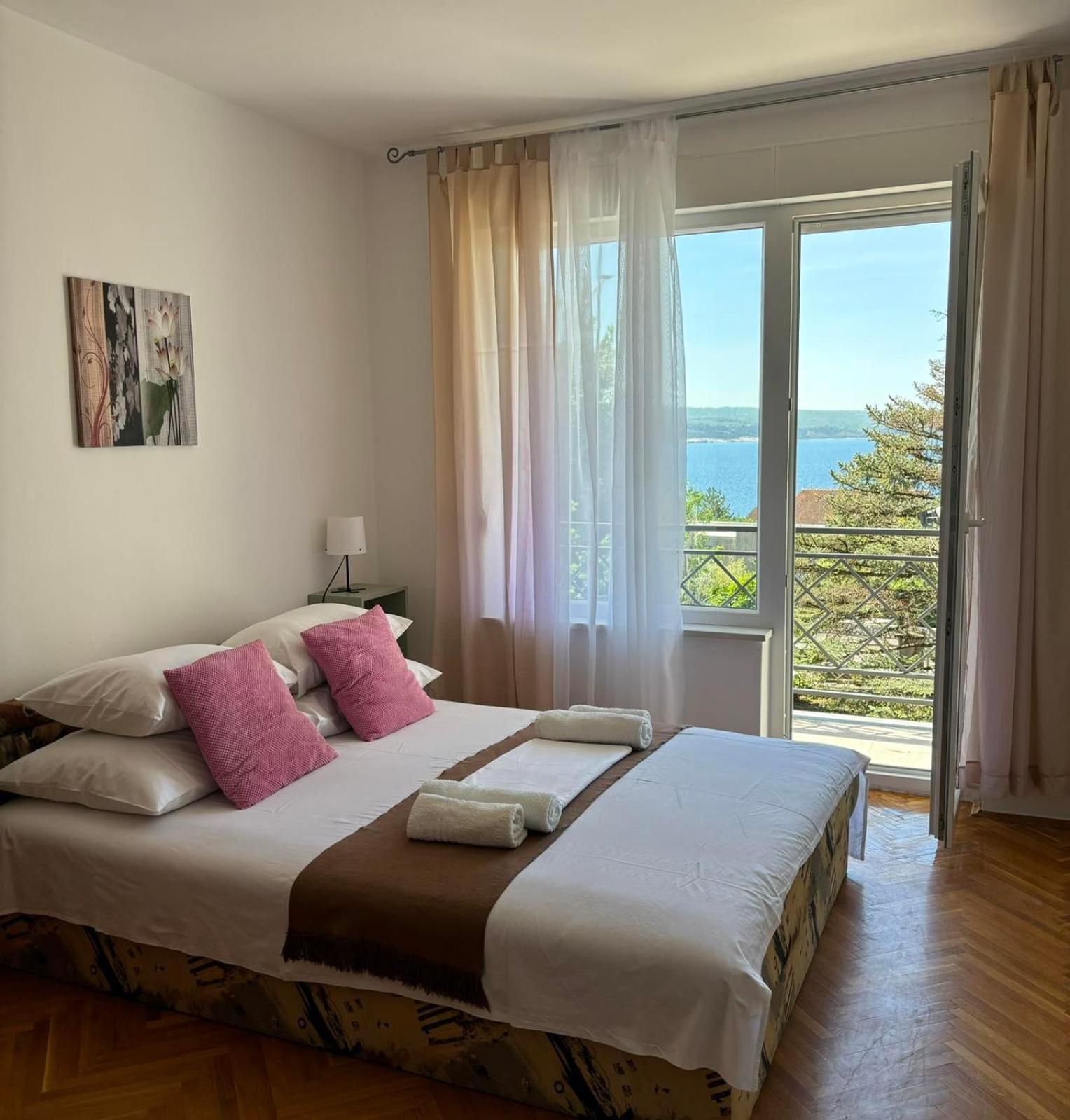 Helen Apartments Crikvenica Esterno foto