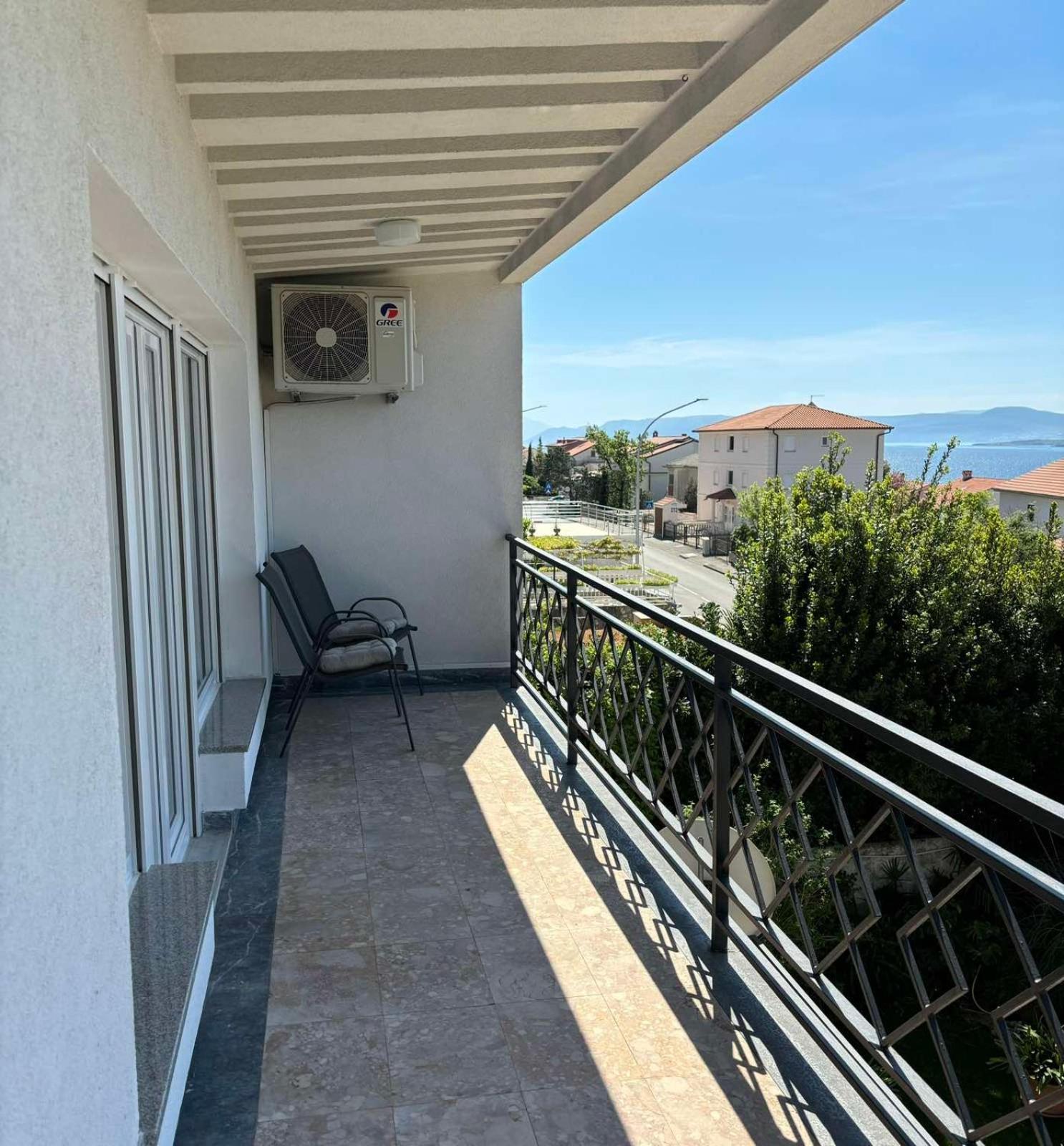 Helen Apartments Crikvenica Esterno foto